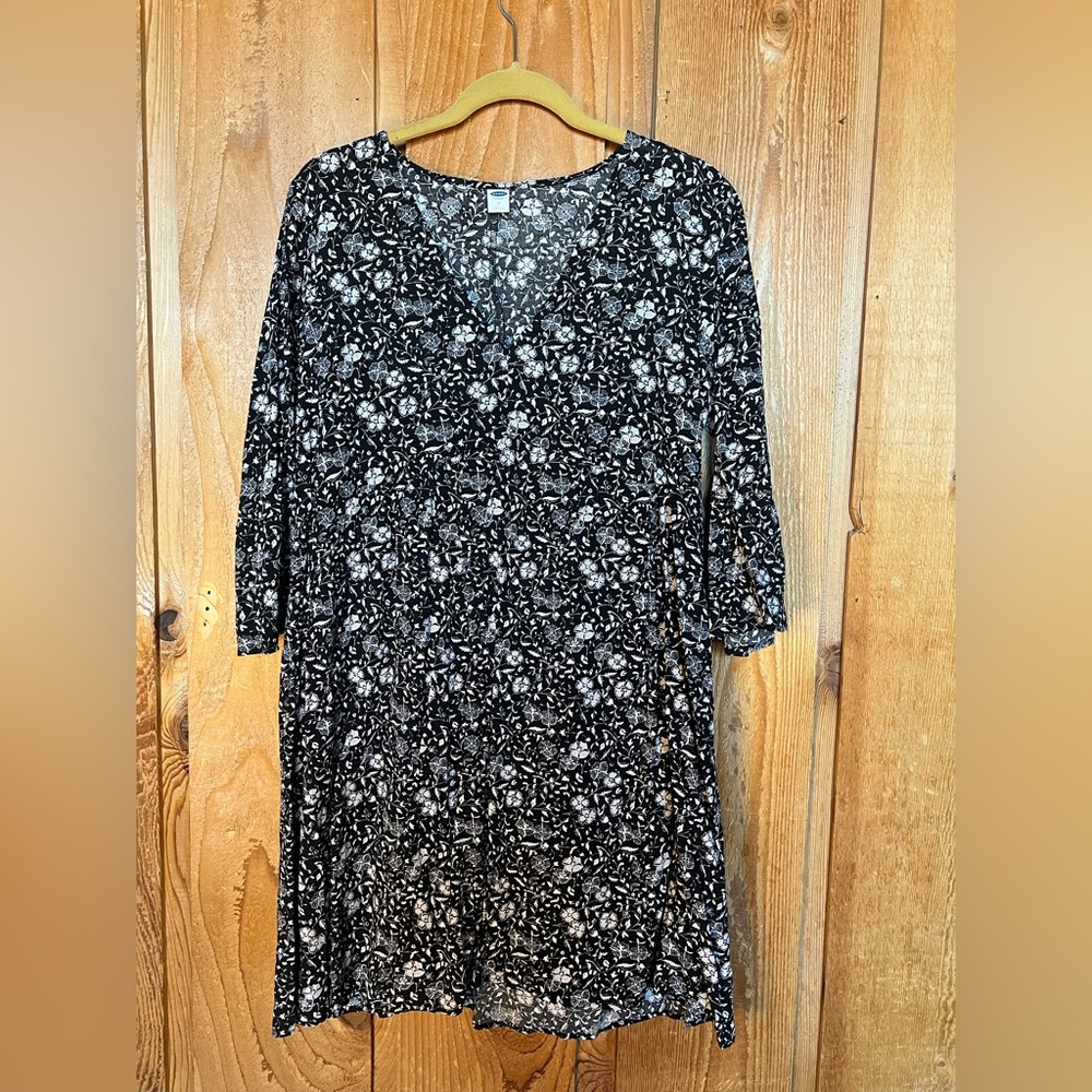 Old Navy dress size medium